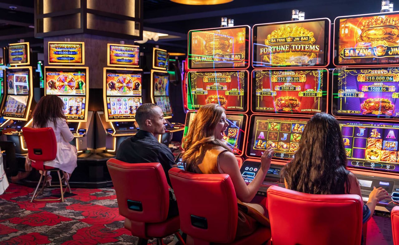 games6 Slots Myanmar ကစားသမားများ Jackpot နှင့် Free Spin Bonus ရရှိနေသောမြင်ကွင်း